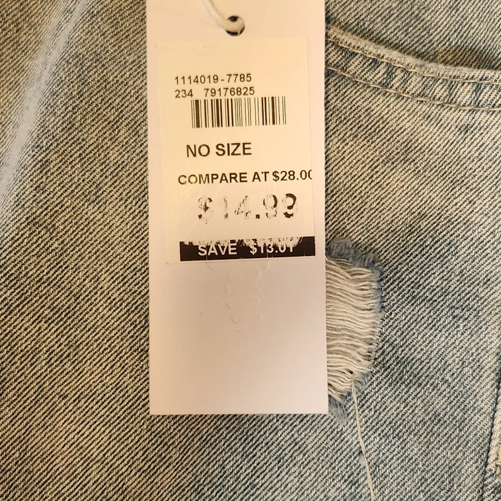 😀 Light Blue Distressed Denim Shorts - Picture 8 of 11